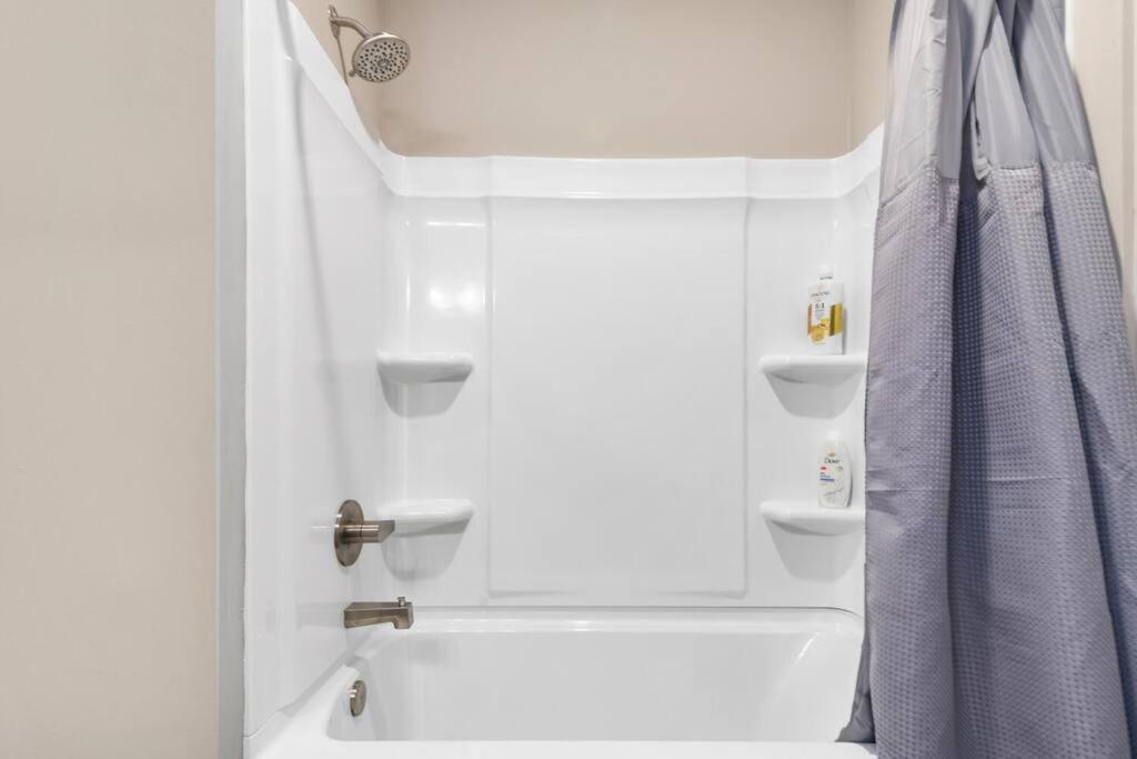 Elegant 2 Bed/2 Bath Apartment In Melbourne Fl Екстер'єр фото